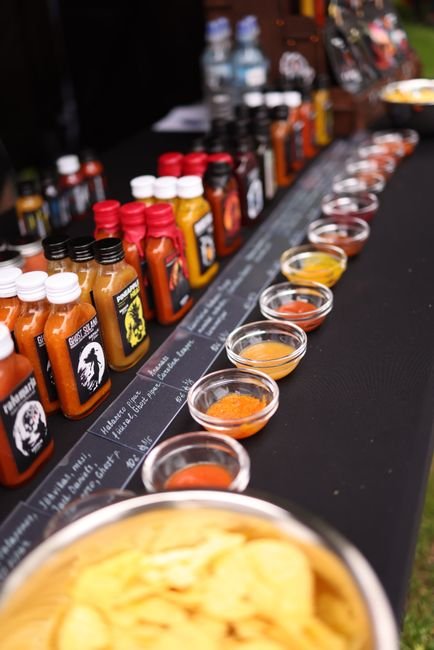 Fermented vs. Vinegar Hot Sauce: Which Bottle Belongs on Your Table?